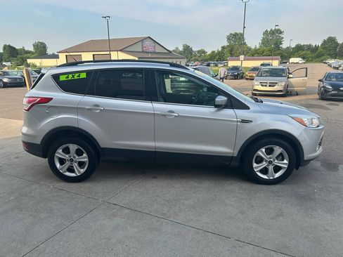 Used 2015 Ford Escape SE w/ Equipment Group 201A AWD/4WD image 4