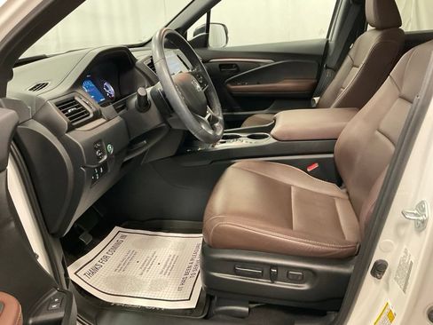 Used 2024 Honda Passport EX-L image 7