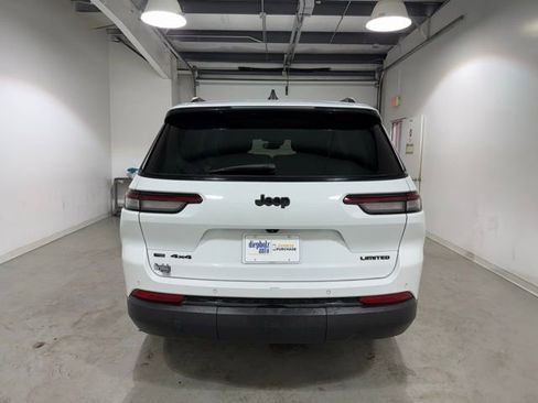 Used 2023 Jeep Grand Cherokee L Limited w/ Black Appearance Package AWD/4WD image 6