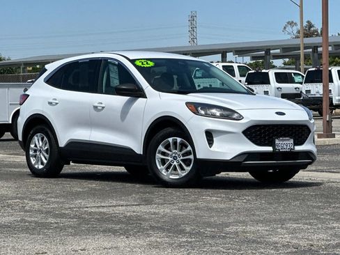 Certified 2022 Ford Escape SE FWD image 1