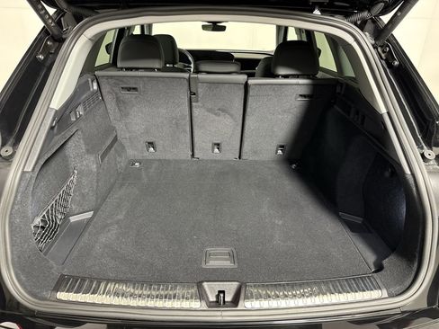 Used 2025 Audi Q5 Premium Plus w/ Premium Plus image 35