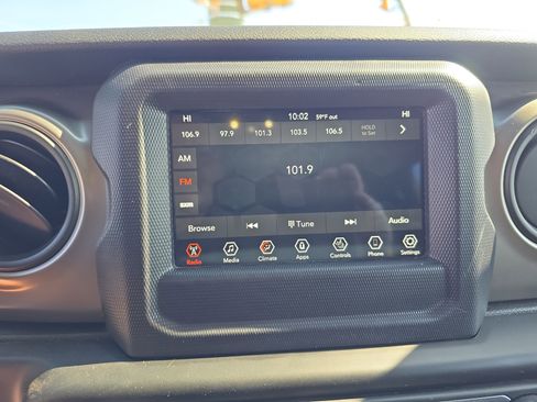 Used 2020 Jeep Gladiator Sport w/ Quick Order Package 24S AWD/4WD image 26