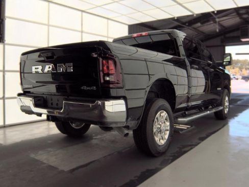 Used 2026 RAM 2500 Big Horn AWD/4WD image 4