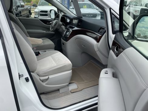 Used 2013 Nissan Quest SV FWD image 27