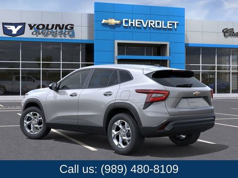 New 2026 Chevrolet Trax LS w/ LS Convenience Package image 3