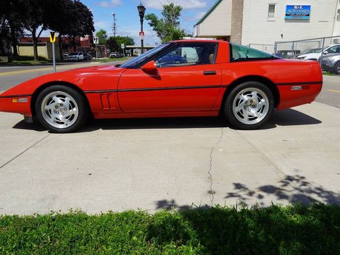 Used 1990 Chevrolet Corvette ZR-1 RWD image 5