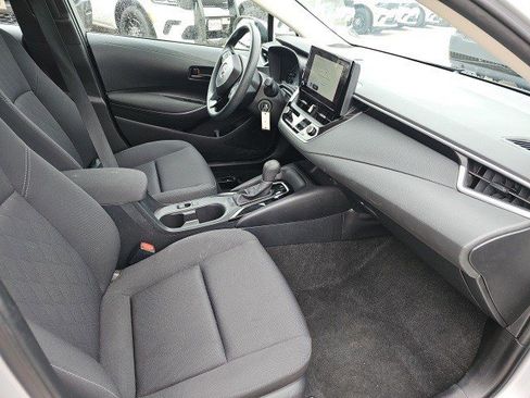 Used 2024 Toyota Corolla LE image 11
