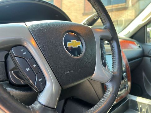 Used 2011 Chevrolet Avalanche LT AWD/4WD image 29