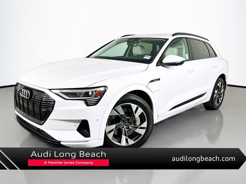 Used 2022 Audi e-tron Premium w/ Convenience Plus Package image 1