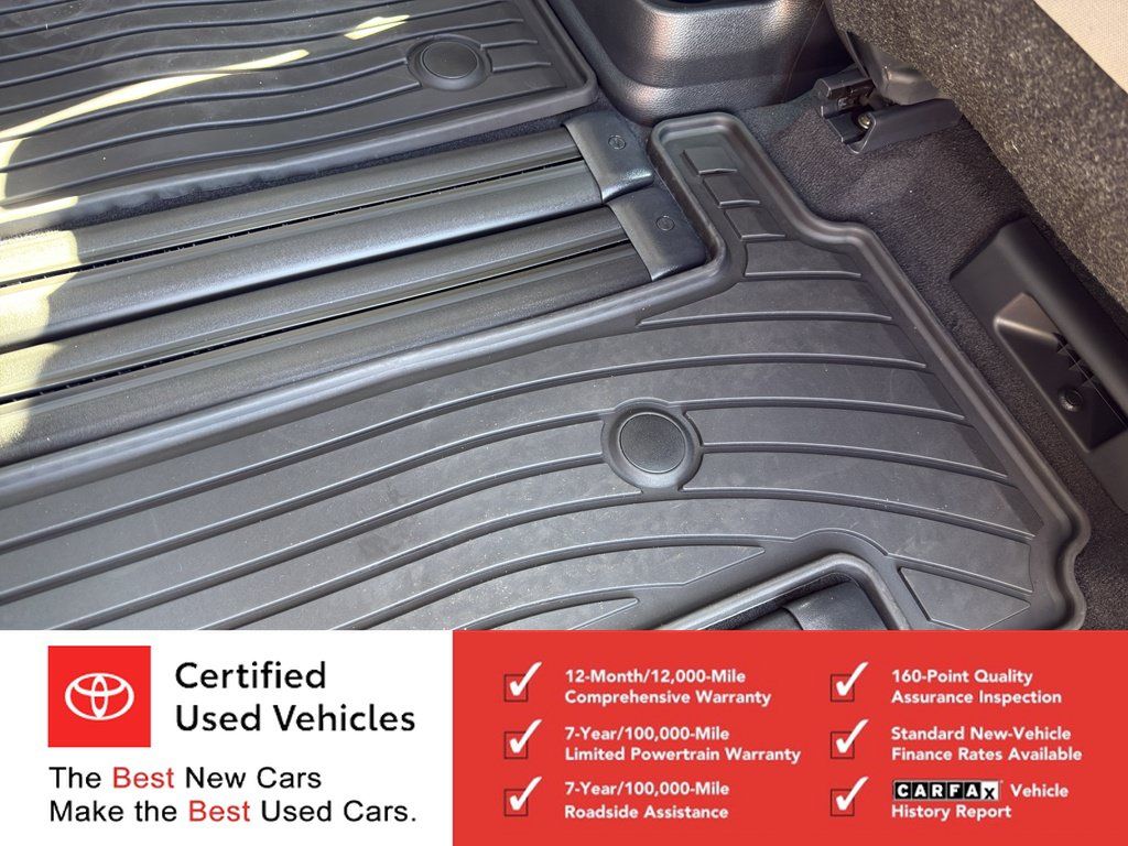 Certified 2026 Toyota Sienna LE FWD image 16