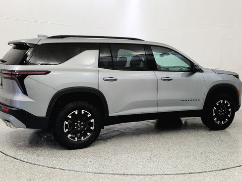 New 2026 Chevrolet Traverse Z71 w/ Driver Confidence Package image 7