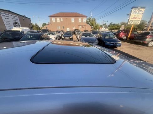 Used 2011 Toyota Avalon Limited FWD image 6