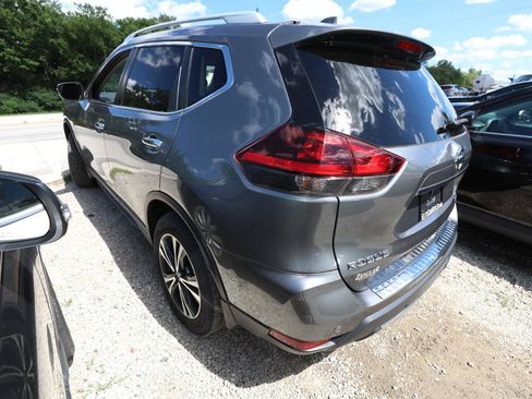 Used 2020 Nissan Rogue SV w/ Premium Package AWD/4WD image 9