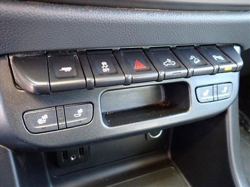 Used 2019 Chevrolet Colorado Z71 image 19