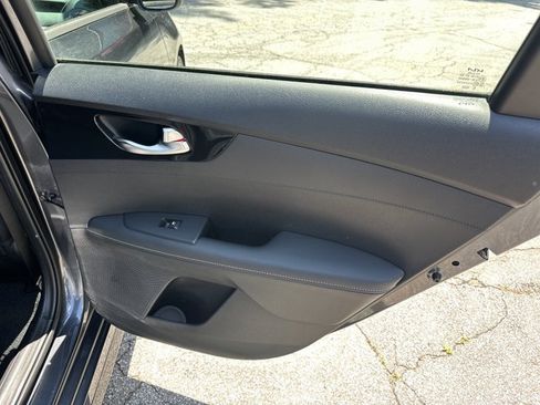 Certified 2024 Kia Forte GT-Line FWD image 19
