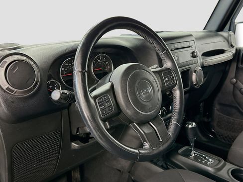 Used 2015 Jeep Wrangler Unlimited Sport w/ Connectivity Group AWD/4WD image 17