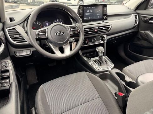 Used 2021 Kia Seltos LX image 5