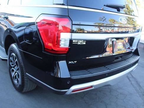 Used 2022 Ford Expedition XLT AWD/4WD image 17