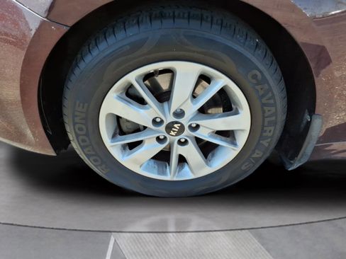 Used 2016 Kia Optima LX image 8