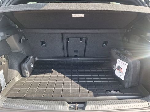 New 2026 Volkswagen GTI SE image 25