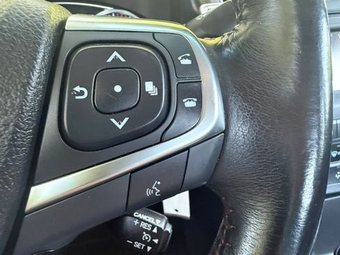 Used 2017 Toyota Camry SE FWD image 24