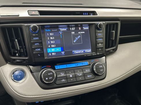 Used 2018 Toyota RAV4 XLE image 13
