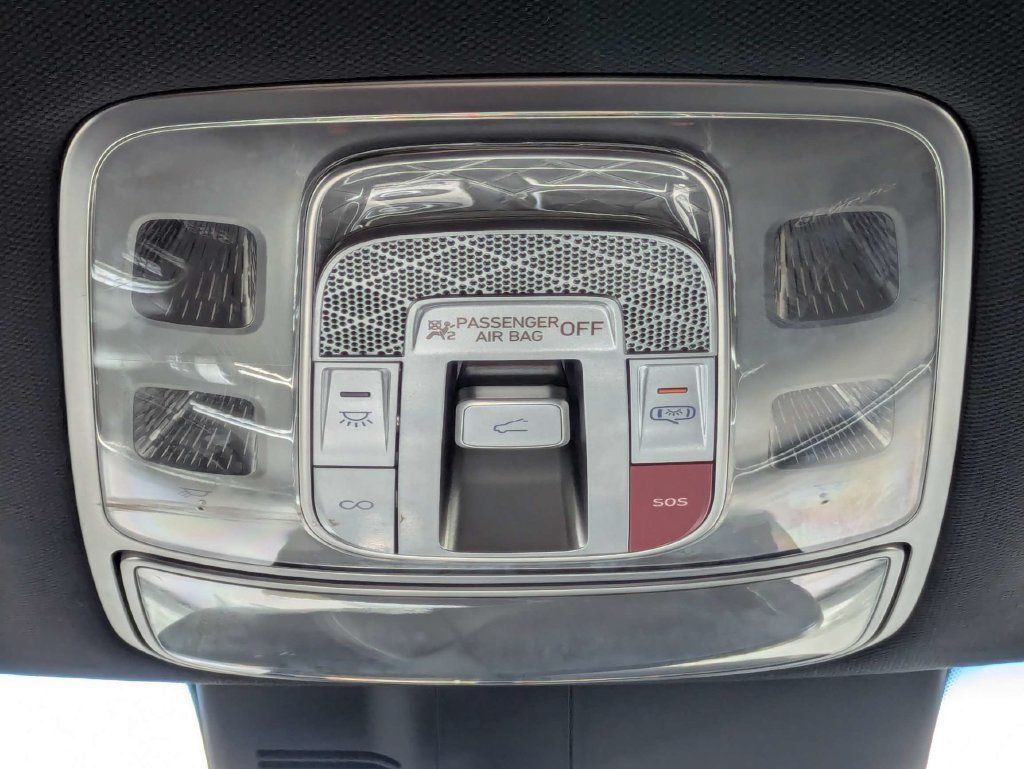 Used 2025 Genesis GV70 3.5T Sport AWD/4WD image 25