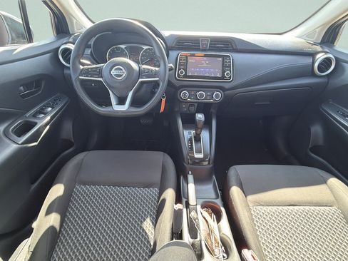 Used 2022 Nissan Versa S FWD image 16