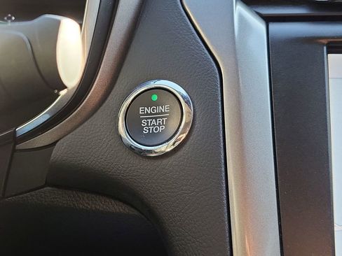 Used 2020 Ford Fusion SE image 17