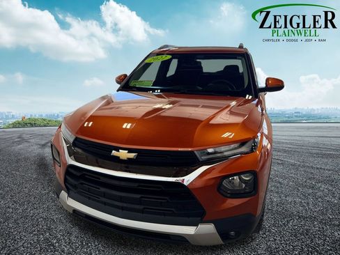Used 2022 Chevrolet TrailBlazer LT w/ Convenience Package AWD/4WD image 9