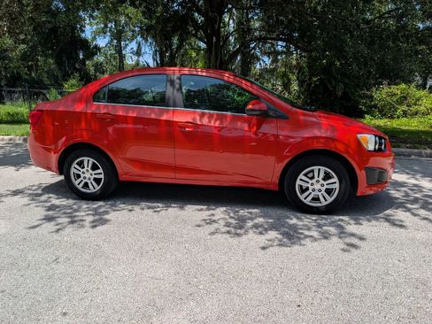 Used 2013 Chevrolet Sonic LT FWD image 8