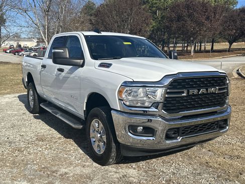 Used 2024 RAM 2500 Big Horn image 3