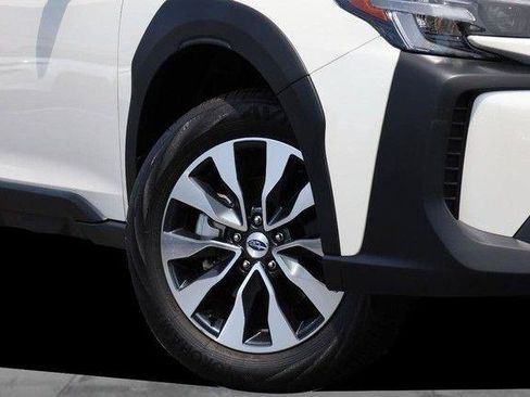 Used 2024 Subaru Outback Limited AWD/4WD image 3