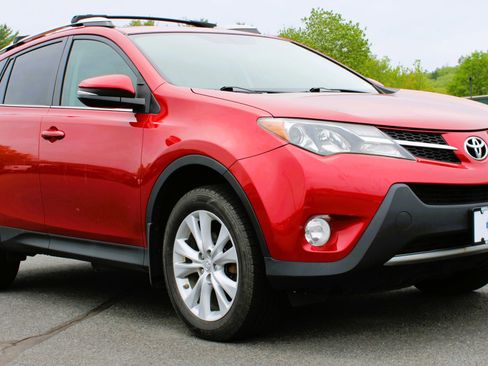 Used 2013 Toyota RAV4 Limited AWD/4WD image 4