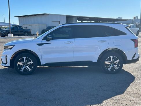 Used 2023 Kia Sorento S w/ Panoramic Sunroof Package image 8