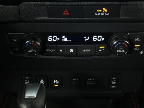 Certified 2022 Nissan Frontier Pro-X image 17