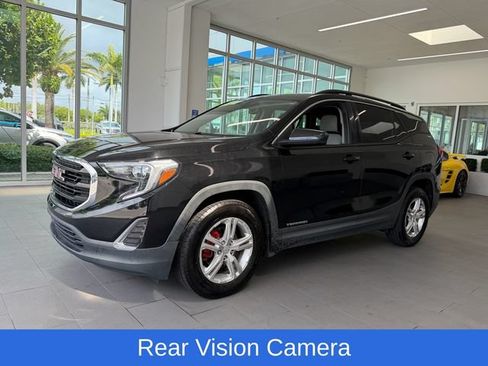 Used 2018 GMC Terrain SLE w/ Driver Convenience Package FWD image 3