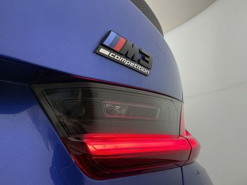 Used 2023 BMW M3 Competition w/ M Carbon Exterior Package image 9