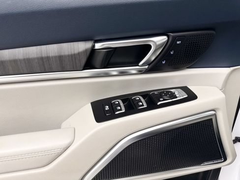 Certified 2024 Kia Telluride SX Prestige AWD/4WD image 32