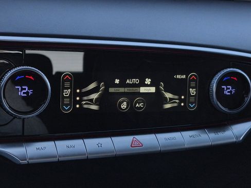 Used 2023 Genesis GV70 3.5T Sport w/ Sport Prestige Package image 23