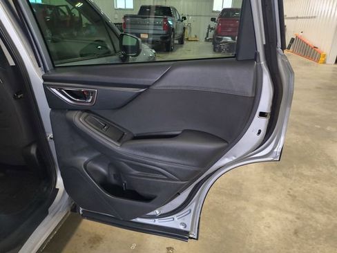 Used 2021 Subaru Forester Premium AWD/4WD image 26
