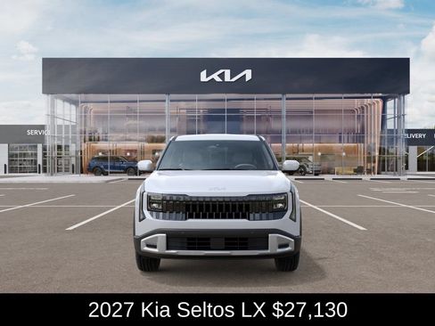 New 2027 Kia Seltos LX FWD image 3