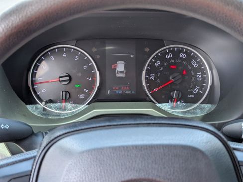 Used 2019 Toyota RAV4 XLE FWD image 22
