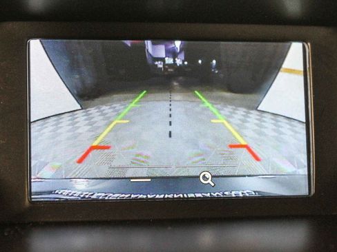 Used 2018 Ford Focus SE w/ Cold Weather Package image 24