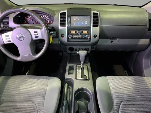 Used 2019 Nissan Frontier SV w/ Value Truck Package RWD image 9
