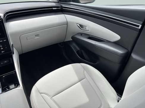 Certified 2024 Hyundai Tucson SEL w/ Convenience Package FWD image 21