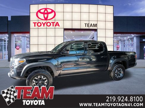Used 2023 Toyota Tacoma TRD Off-Road image 1