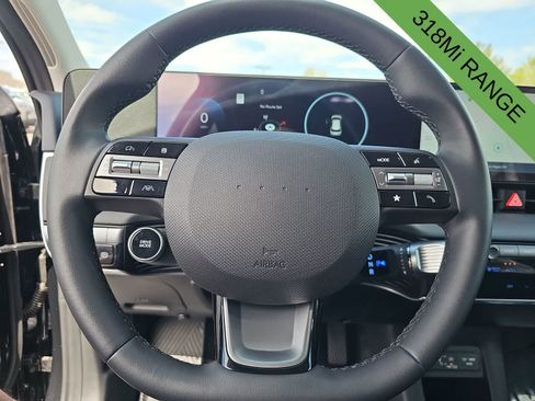 Used 2025 Hyundai Ioniq 5 SE RWD image 19