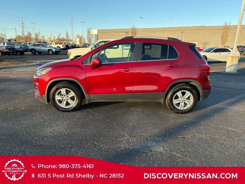Used 2018 Chevrolet Trax LT image 10