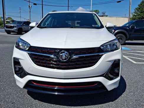 Used 2023 Buick Encore GX Select w/ Sport Touring Package FWD image 2